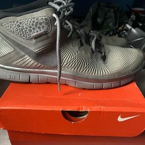 nike free trainer 3.0 mid shield